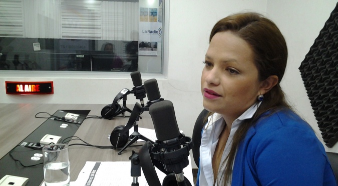 Candidata María José Punina : "Hay que trabajar para generar empleo para los jóvenes"
