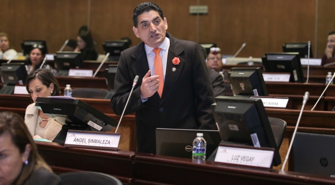 Acción Legislativa - Entrevista asambleísta Ángel Sinmaleza