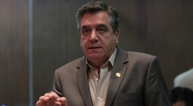 Patricio Donoso: "No se requiere pronunciamiento para enjuiciar a Correa"