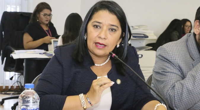 Acción Legislativa - 1era. Emisión - Entrevista asambleísta Kariana Arteaga 