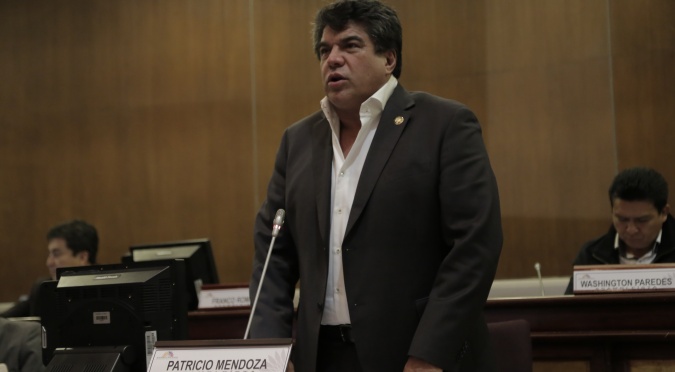 Acción Legislativa - 1era. Emisión Entrevista a asambleísta Patricio Mendoza