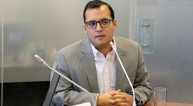 Acción Legislativa - 1era. Emisión - Entrevista asambleísta Jorge Yépez