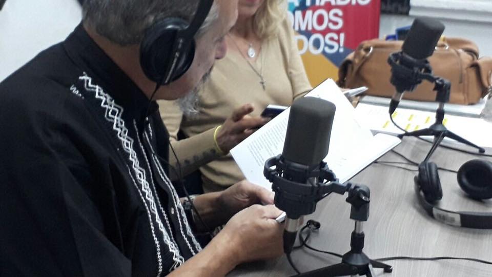 El Duende de la Calle Quito entrevista a  Ana Parlamento y Hugo Holg