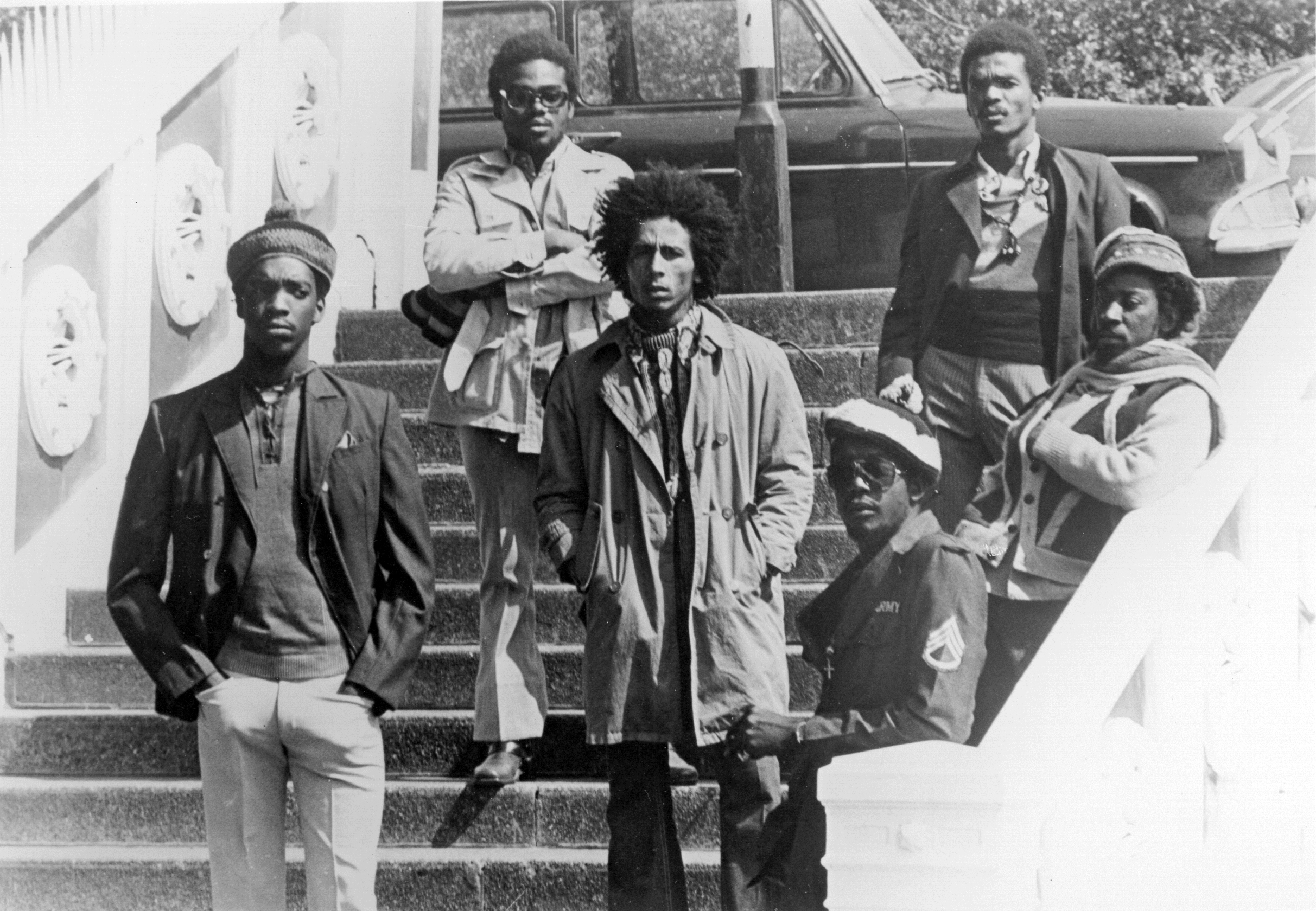 Jamaican Roots - The Wailers vs Bob Marley